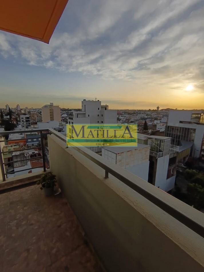 Hermoso departamento de 2 ambientes con terraza exclusiva y parrilla, cochera para 2 autos