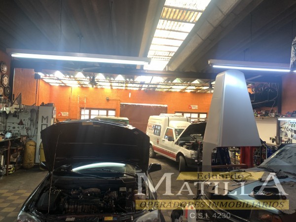 GALPON en PH. 173 m2 CUB. sobre 275 m2 de lote. Buena zona a 1 cuadra de ALCORTA y a MEDIA CUADRA de Velez Sarfield