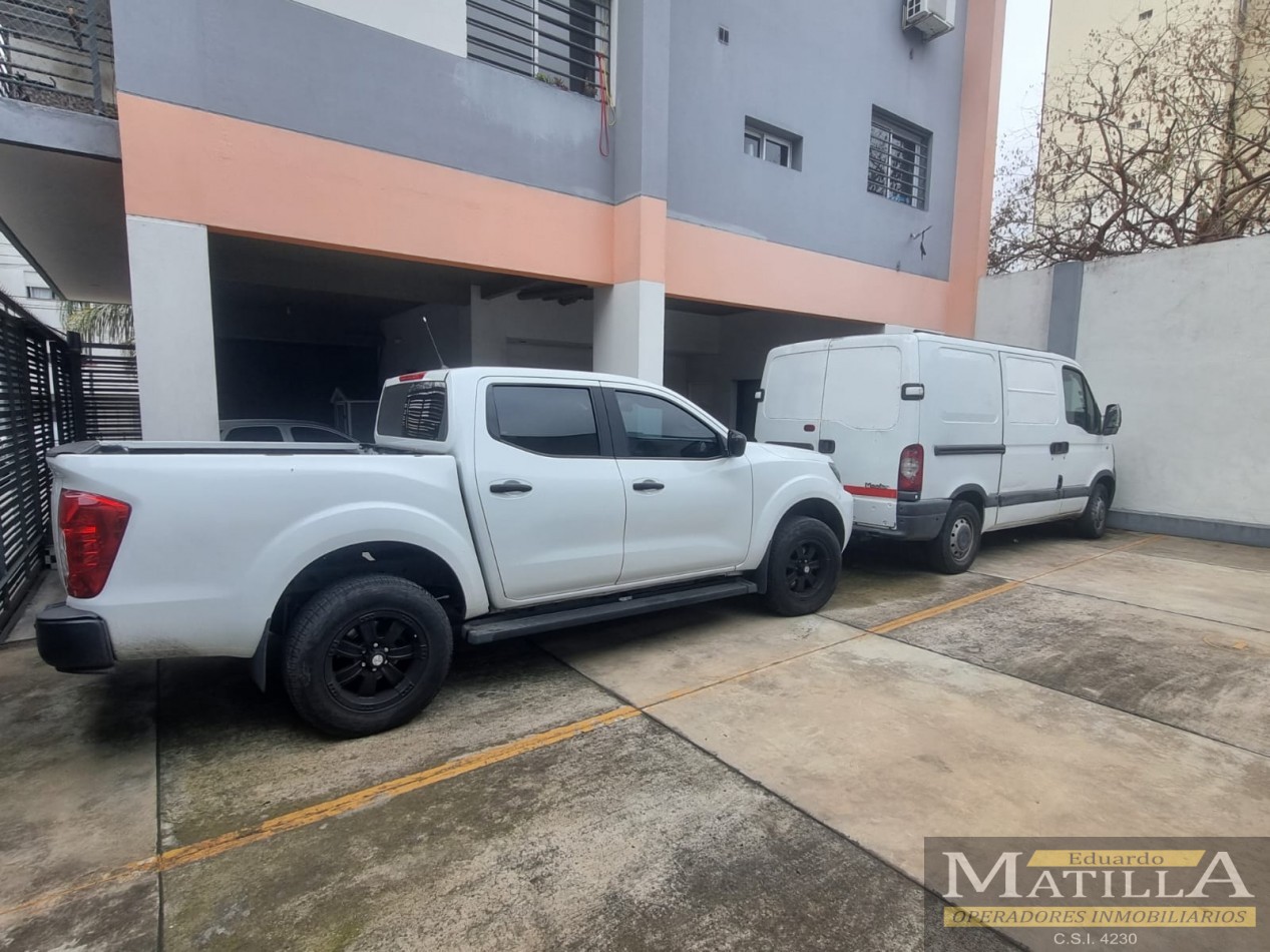 Cochera para 2 autos con porton automatico