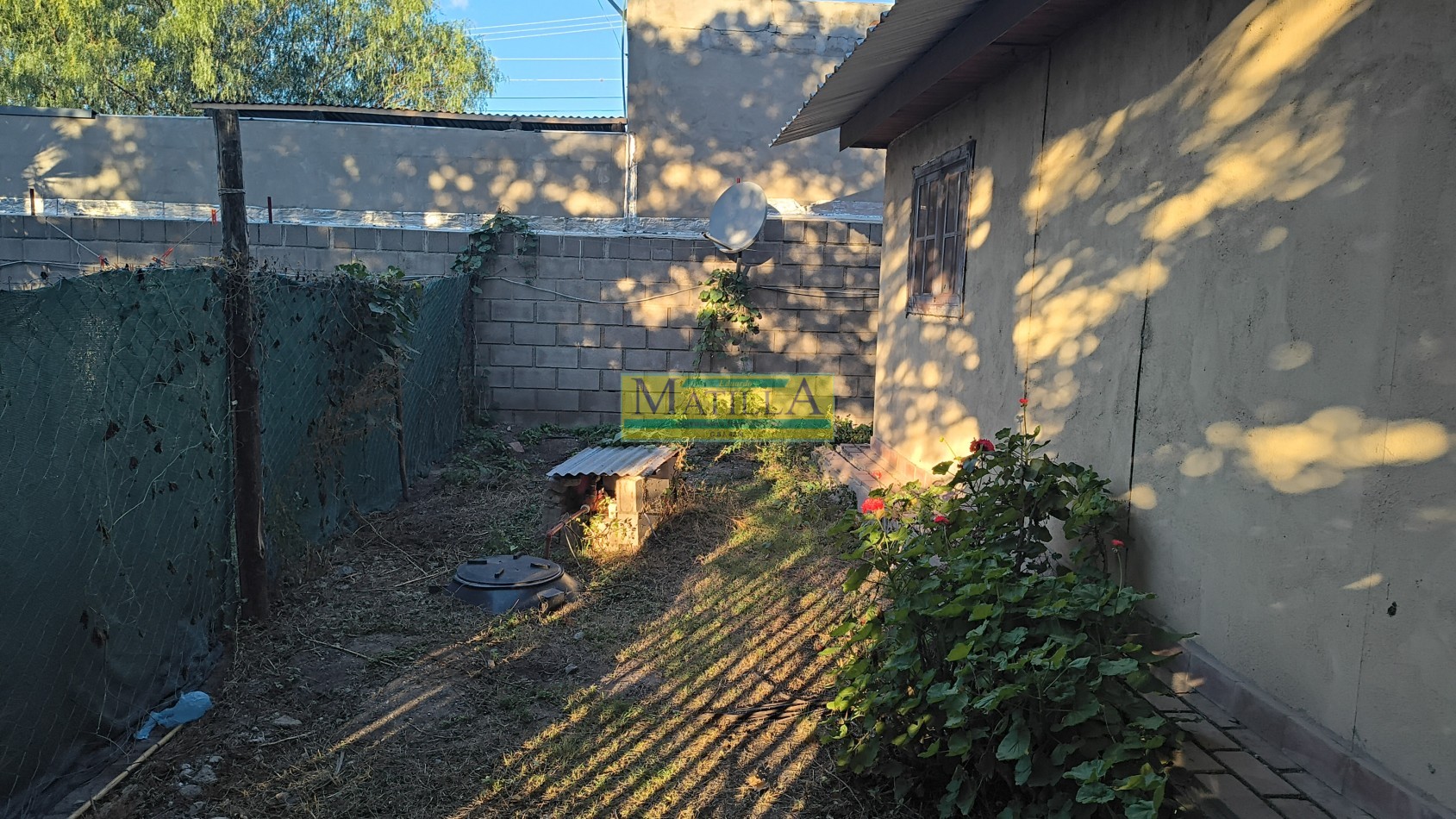 Casa en alquiler 3 ambientes con cochera