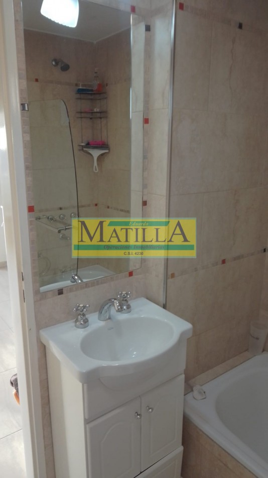 Hermoso departamento de 2 ambientes con terraza y parrilla y 2 cocheras