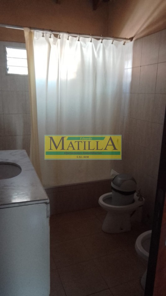 CASA MULTIFAMILIAR O IDEAL 2 FAMILIAS . LOTE PROPIO OPORTUNIDAD UNICA!!!!!! VILLA ADELINA