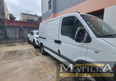 Cochera para 2 autos con porton automatico